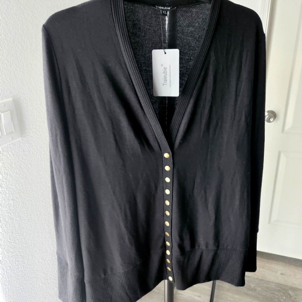 V-neck cardigan